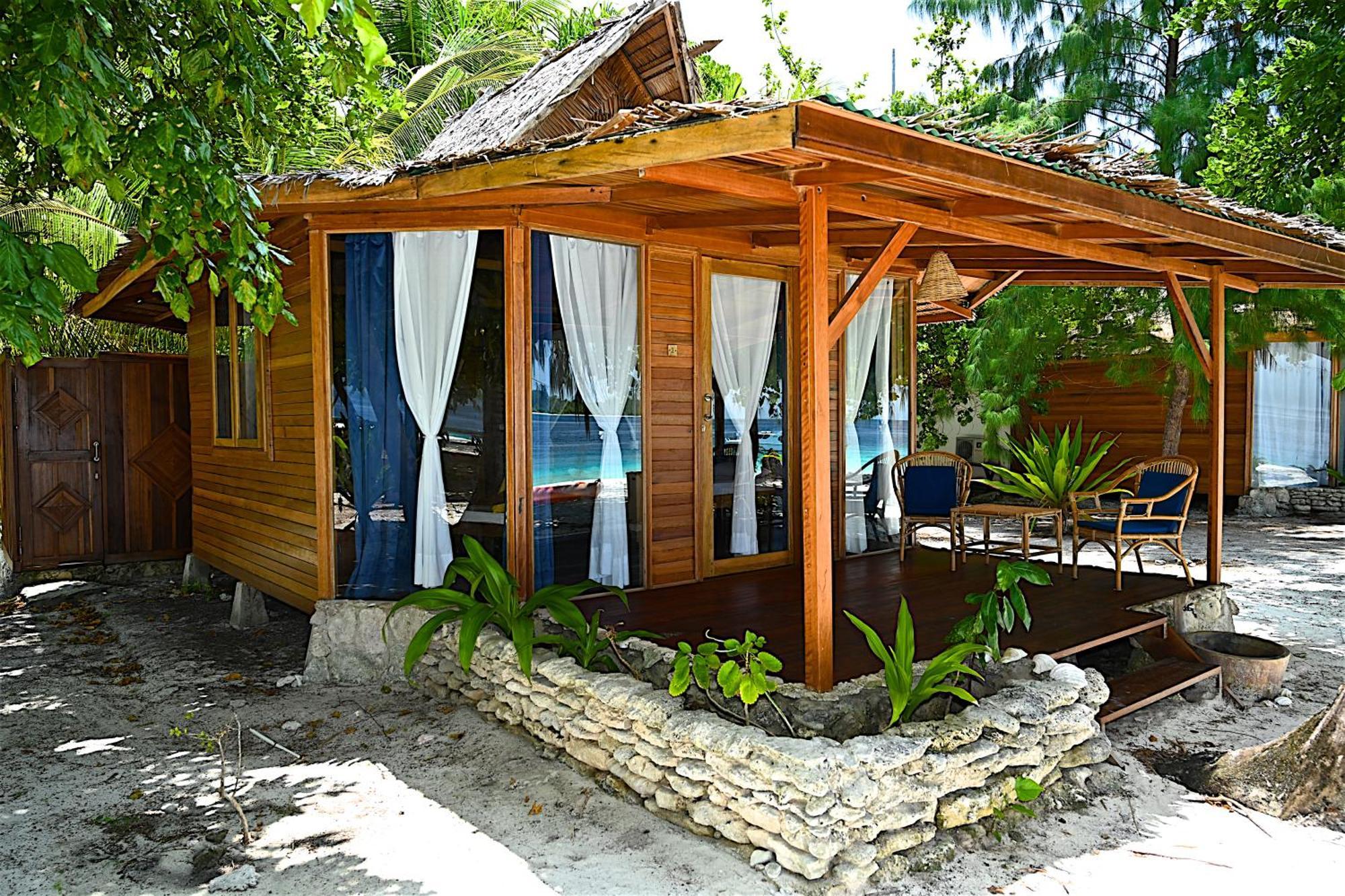 Agusta Eco Resort Pulau Mansuar ภายนอก รูปภาพ